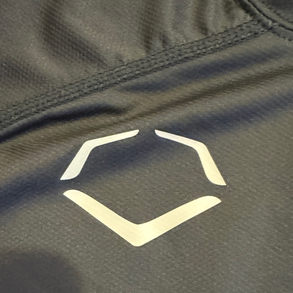 Men's Black Short Sleeve Performance Tee - Picture 3 of 7